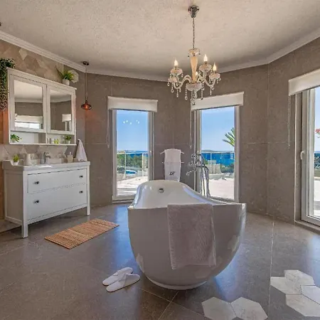 Lovely In With House Sea View * Sevid