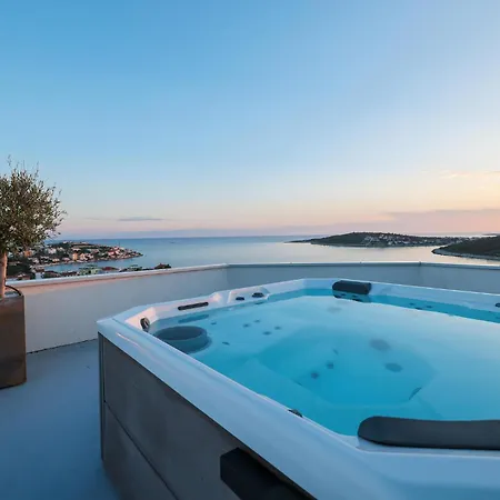 Lovely In With House Sea View * Sevid